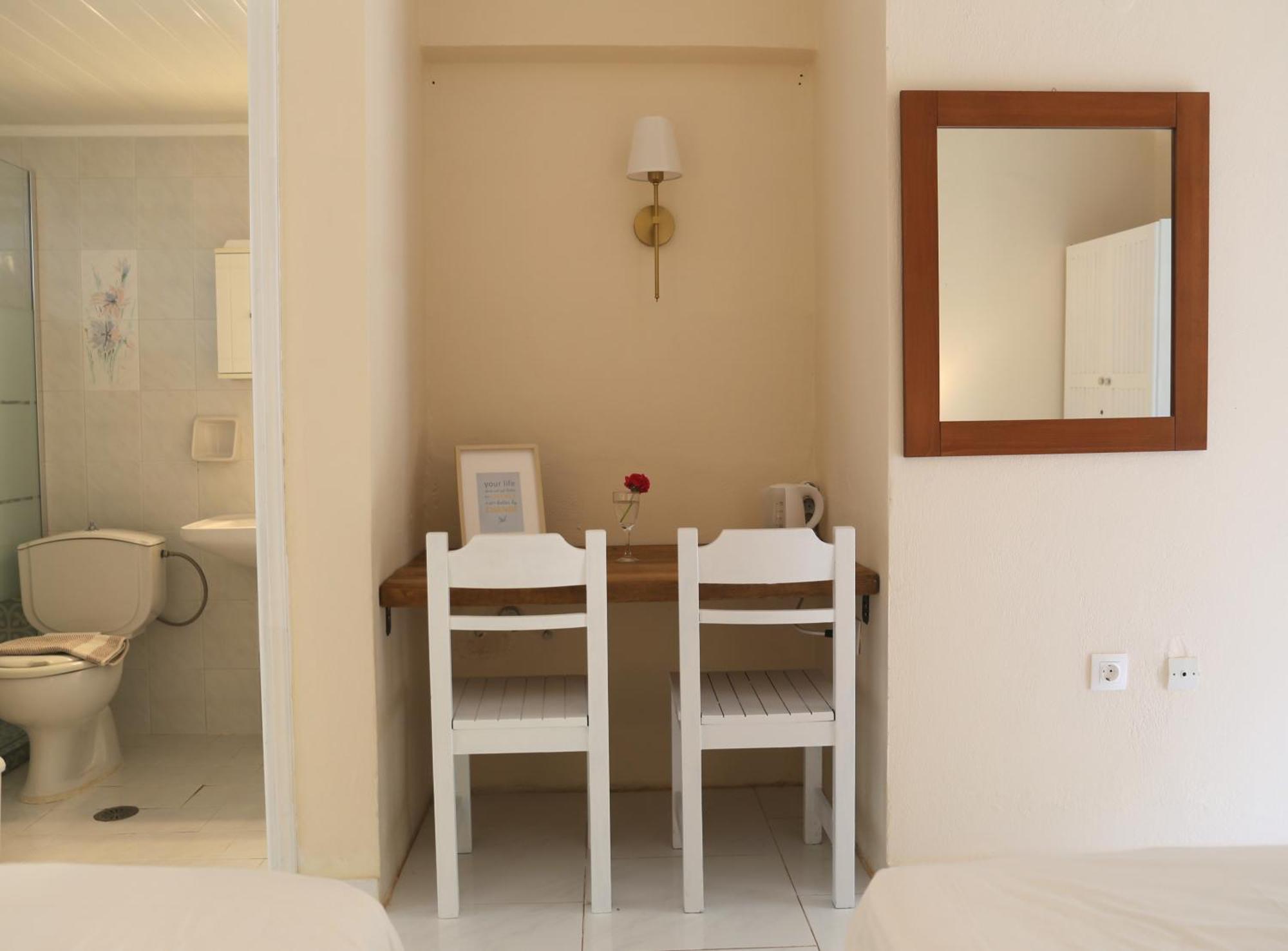 Kathys Island Retreat Aparthotel Adia Bagian luar foto